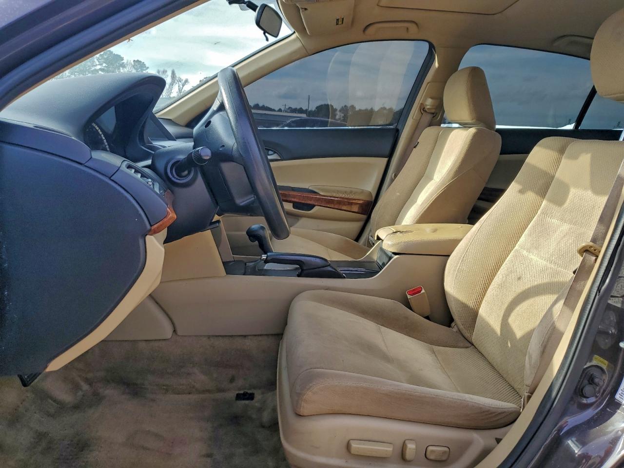 2011 Honda Accord Ex VIN: 1HGCP2F75BA069192 Lot: 94252805