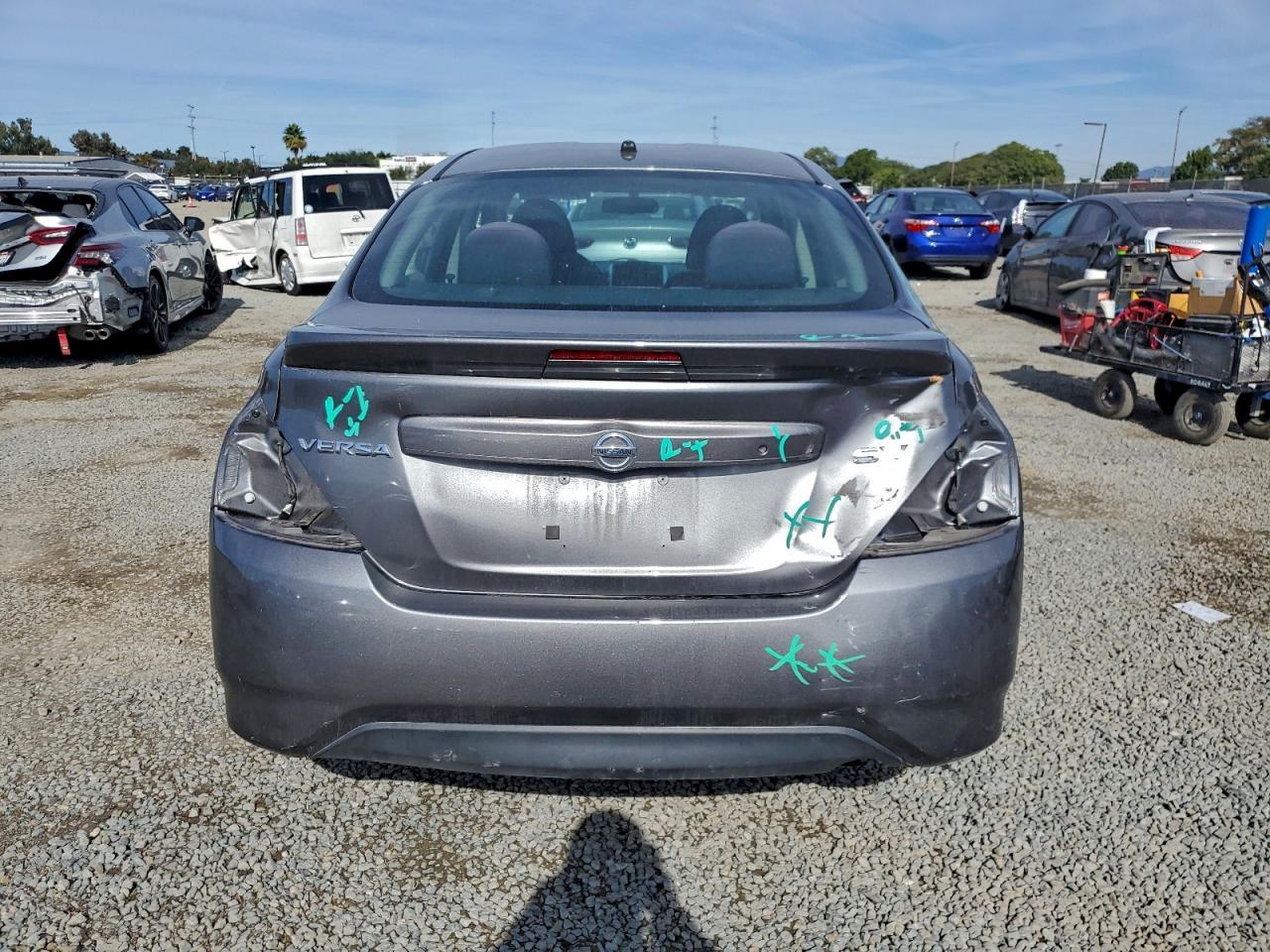 2016 Nissan Versa S VIN: 3N1CN7AP2GL917685 Lot: 94335595