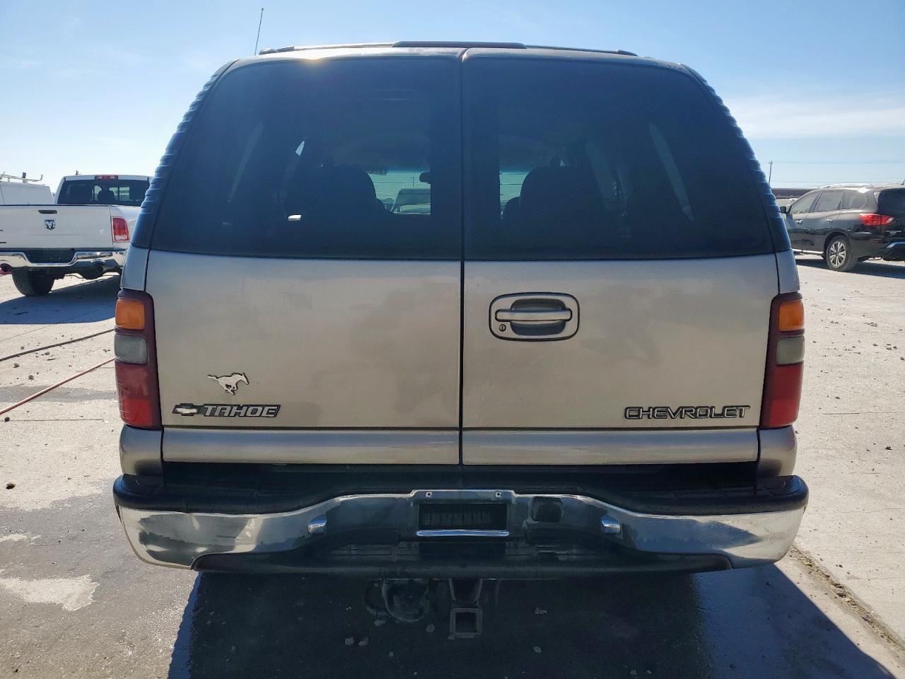 2001 Chevrolet Tahoe C1500 VIN: 1GNEC13T21R209009 Lot: 91688005