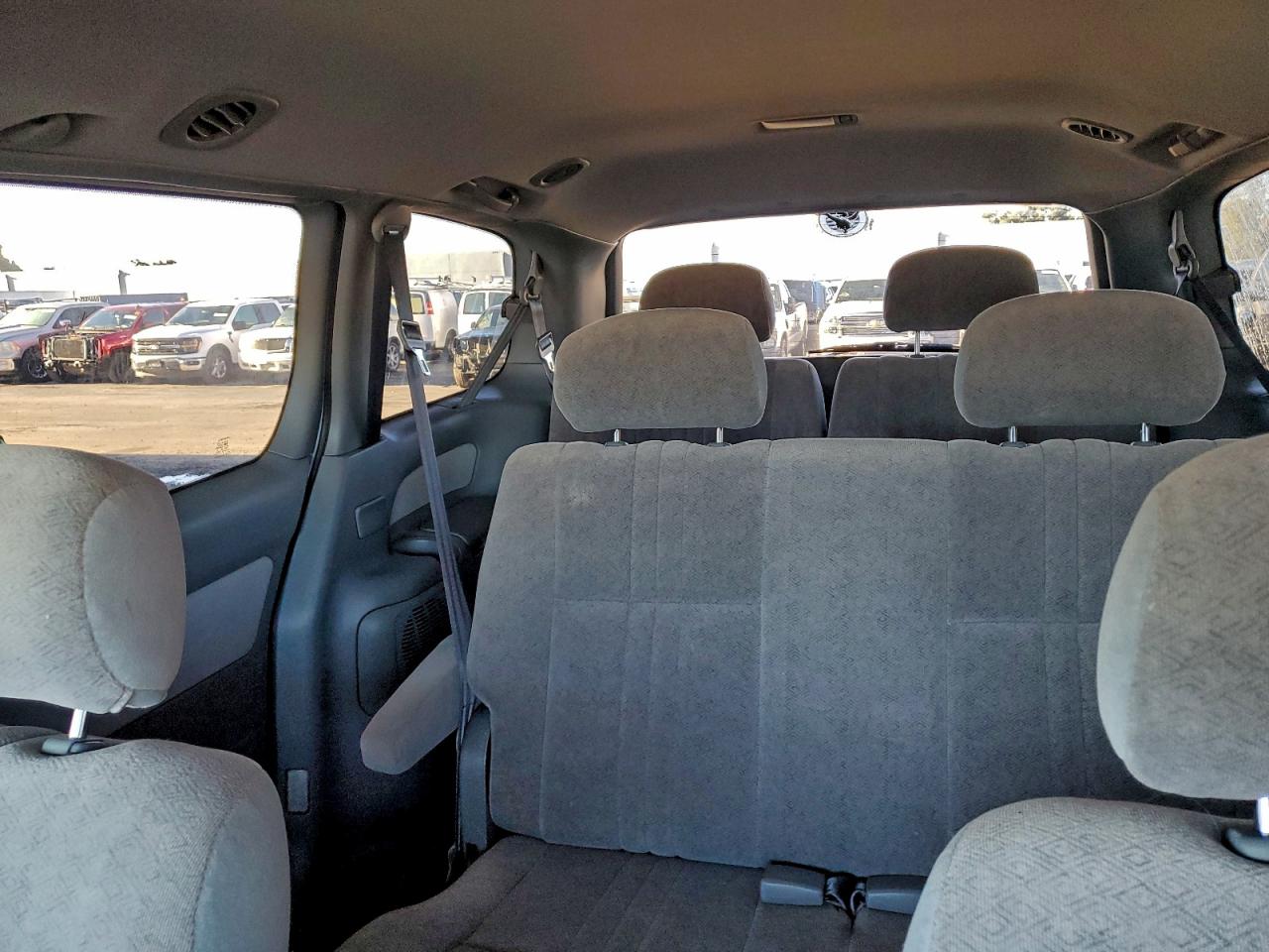 2000 Toyota Sienna Ce VIN: 4T3ZF19C5YU274035 Lot: 93539955