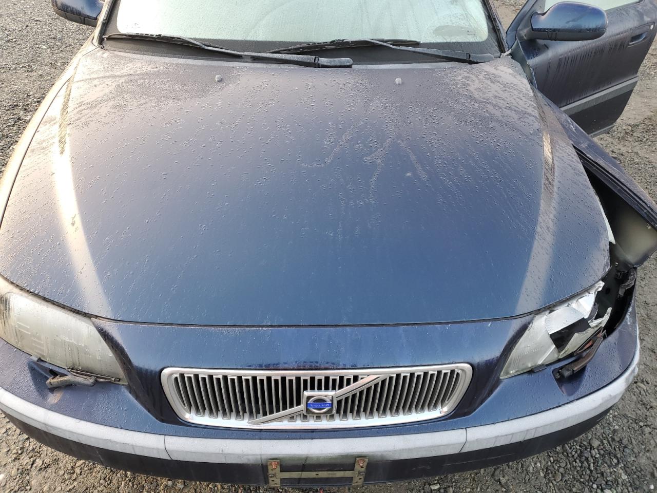 2002 Volvo V70 2.4T VIN: YV1SW58D121193780 Lot: 91692785