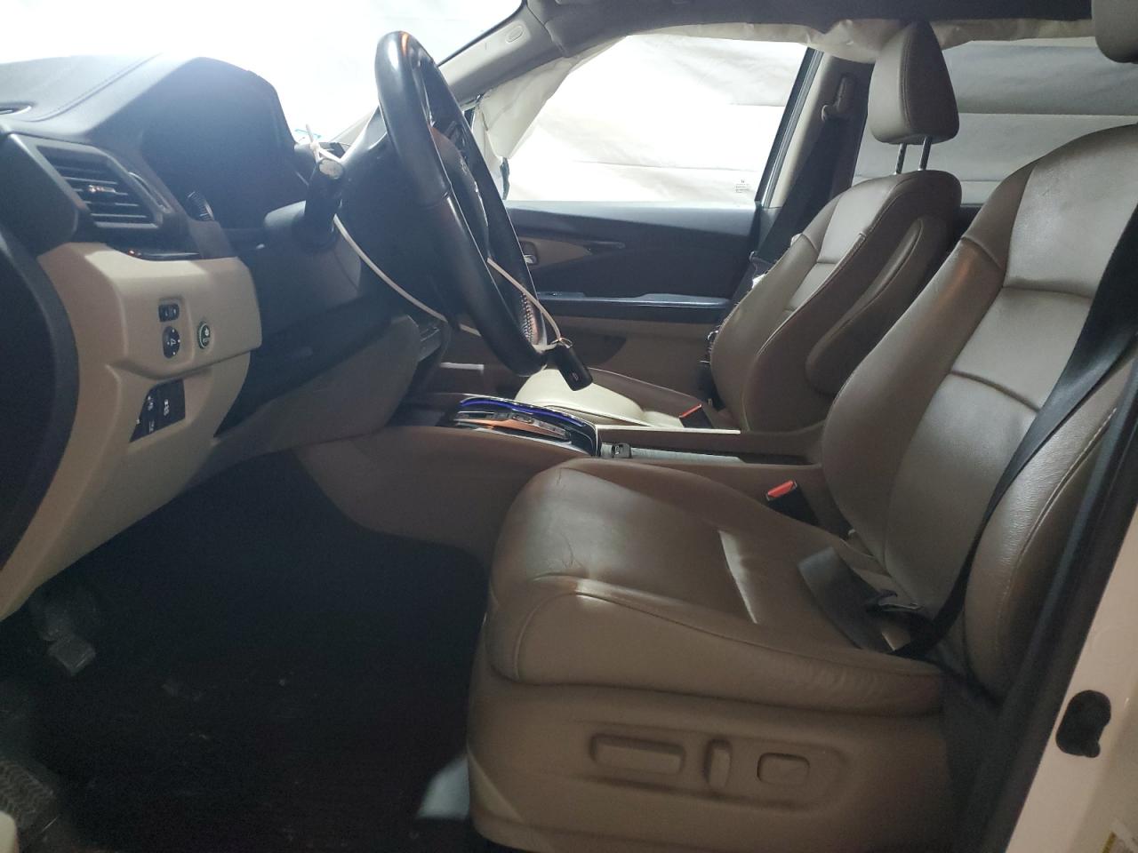 2019 Honda Pilot Touring VIN: 5FNYF6H67KB074212 Lot: 92494395