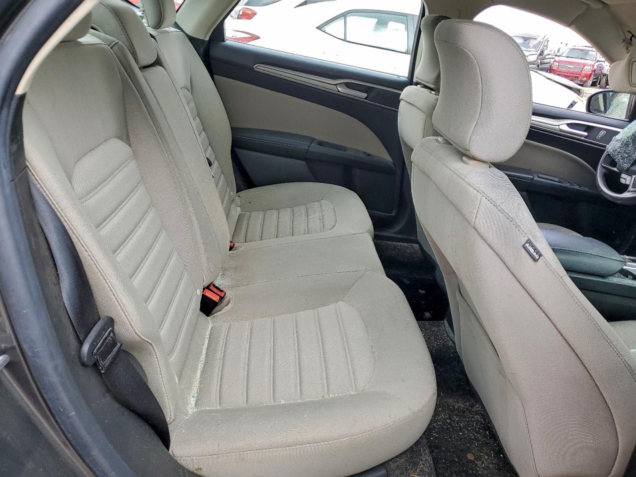 2019 Ford Fusion S VIN: 3FA6P0G70KR172319 Lot: 94105385