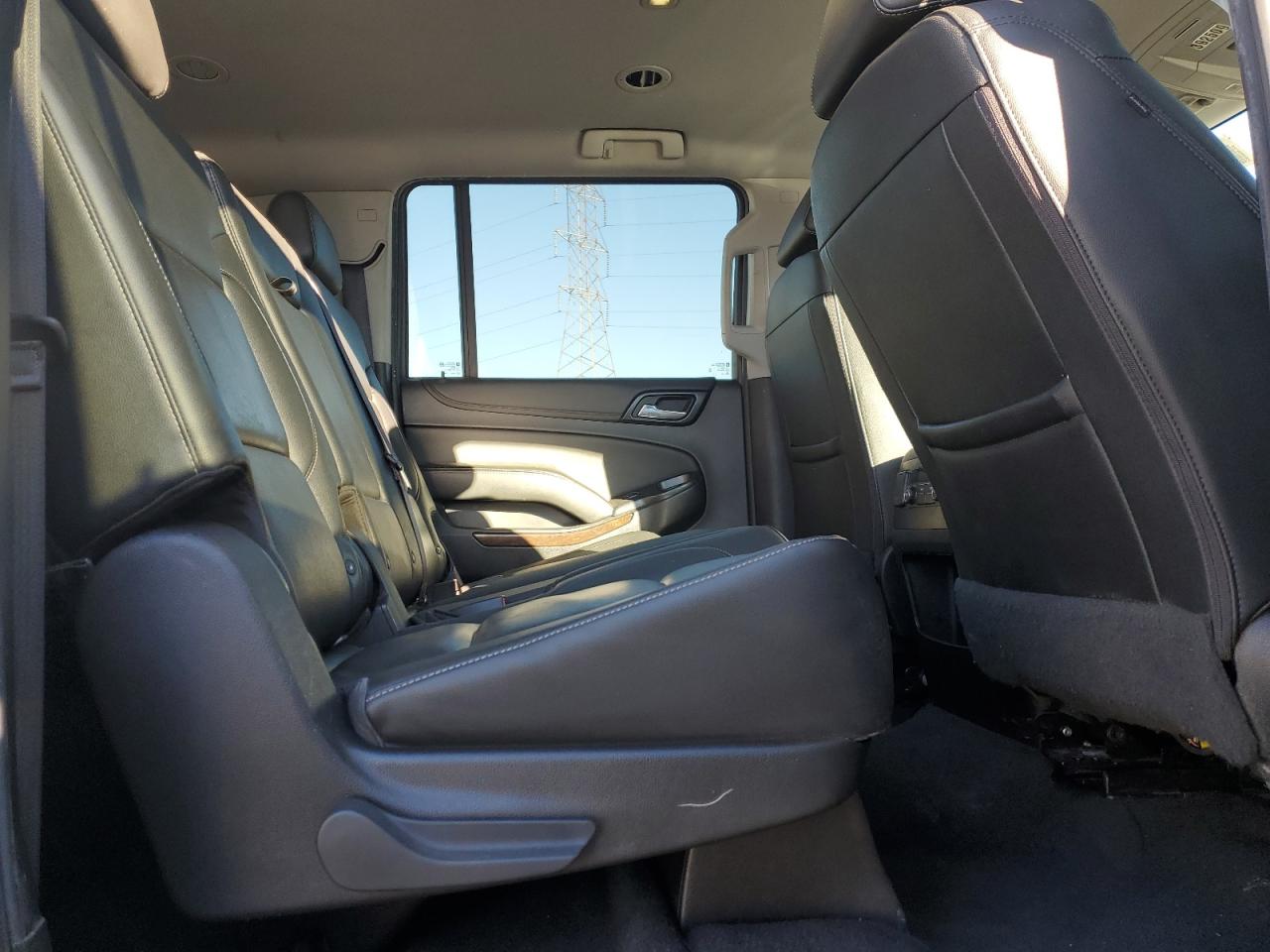 2019 Chevrolet Suburban K1500 Lt VIN: 1GNSKHKC2KR392509 Lot: 91460035