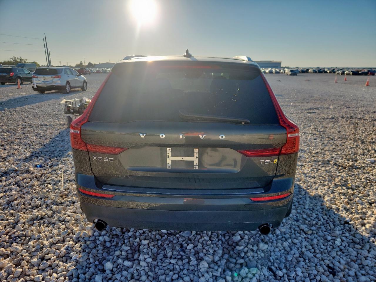 2018 Volvo Xc60 T5 VIN: LYV102RK4JB069959 Lot: 90680985