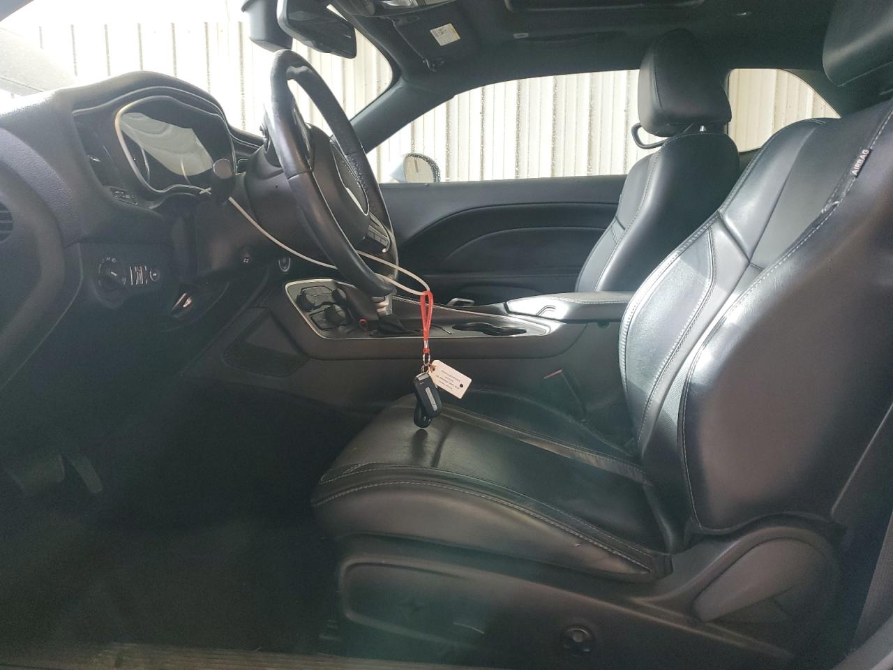 2018 Dodge Challenger Sxt VIN: 2C3CDZAG0JH149818 Lot: 92327095