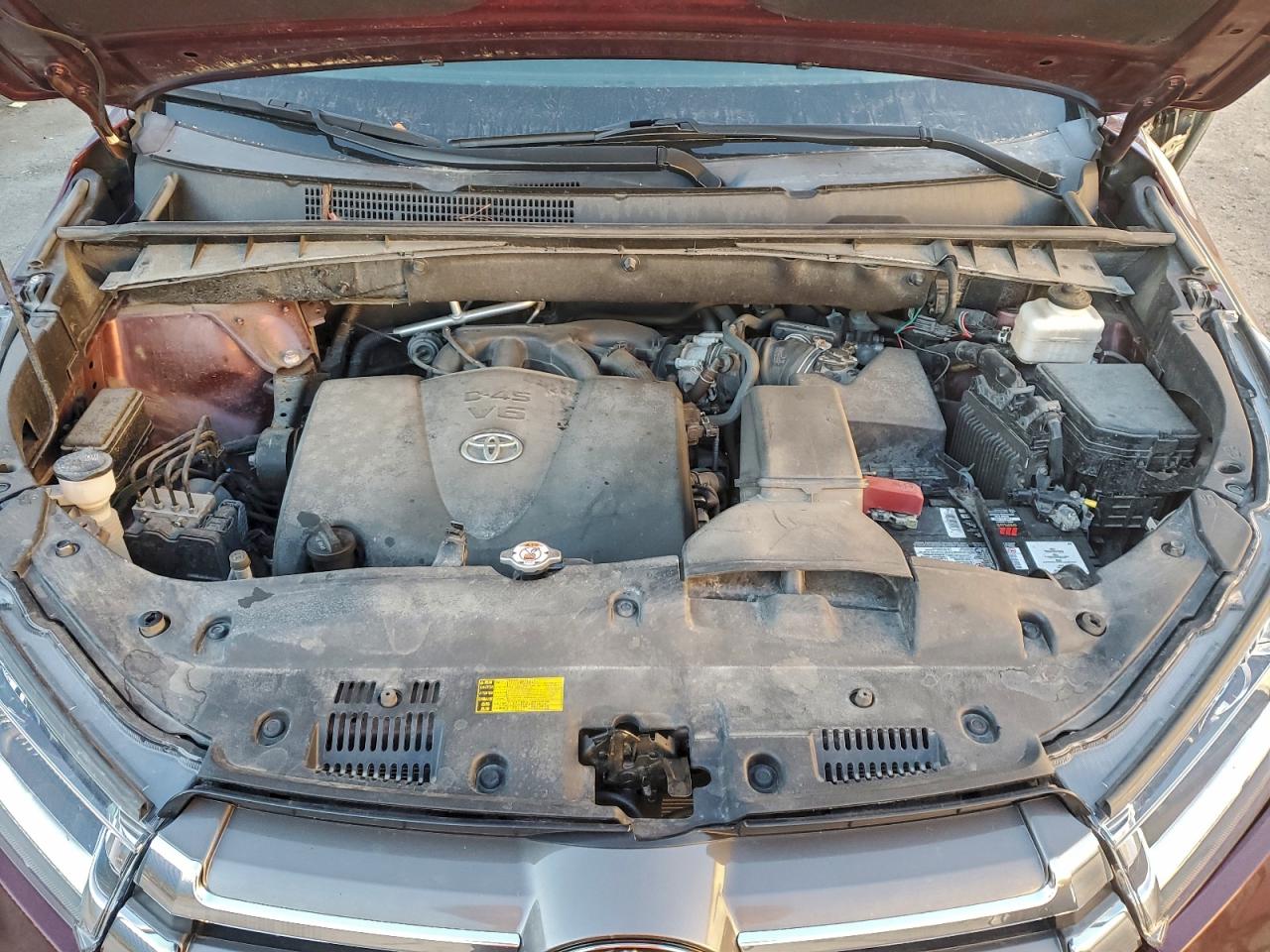 2019 Toyota Highlander Se VIN: 5TDJZRFHXKS939510 Lot: 91761025