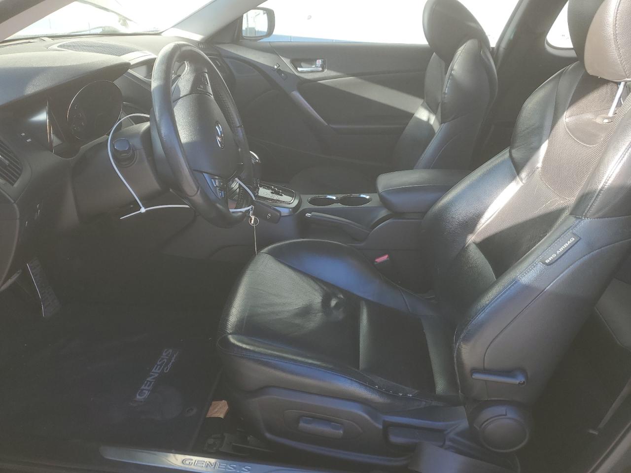 2012 Hyundai Genesis Coupe 3.8L VIN: KMHHU6KH0CU068577 Lot: 92012095