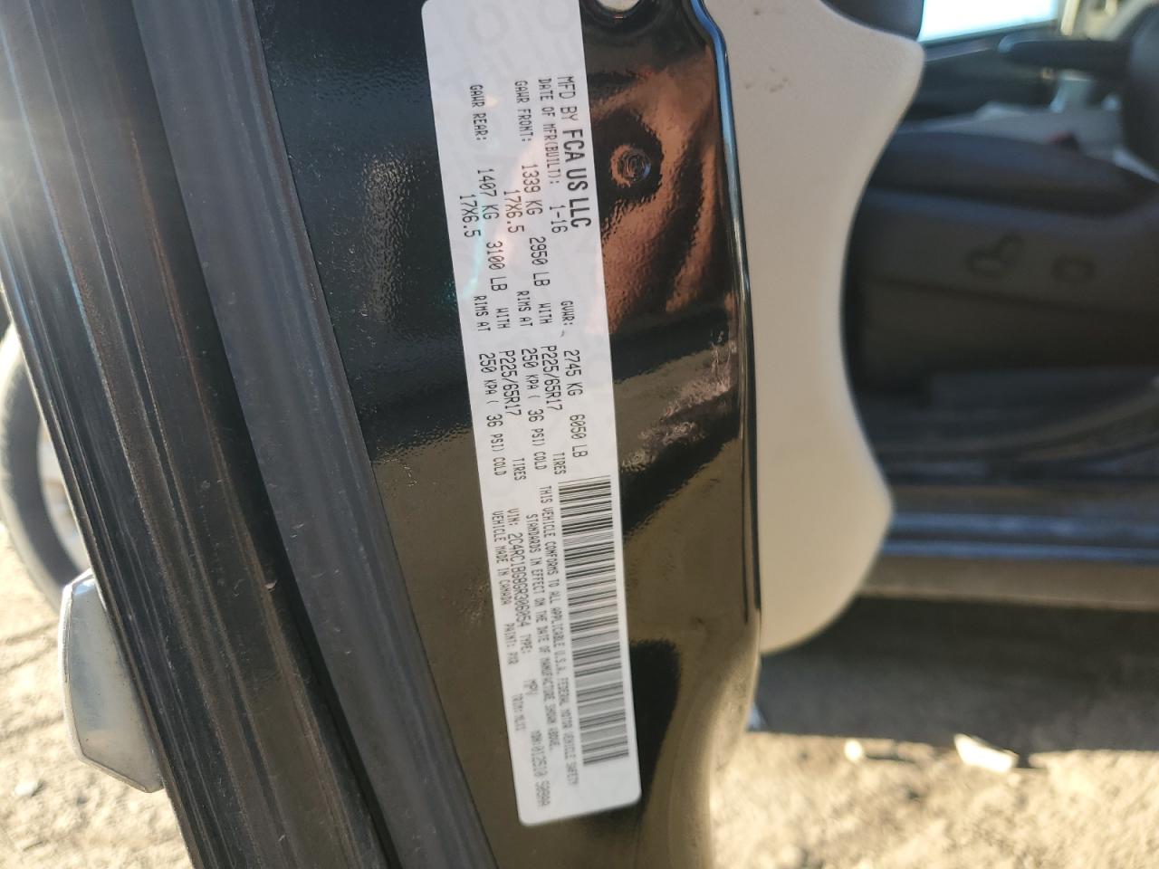 2016 Chrysler Town & Country Touring VIN: 2C4RC1BG8GR306054 Lot: 92410545