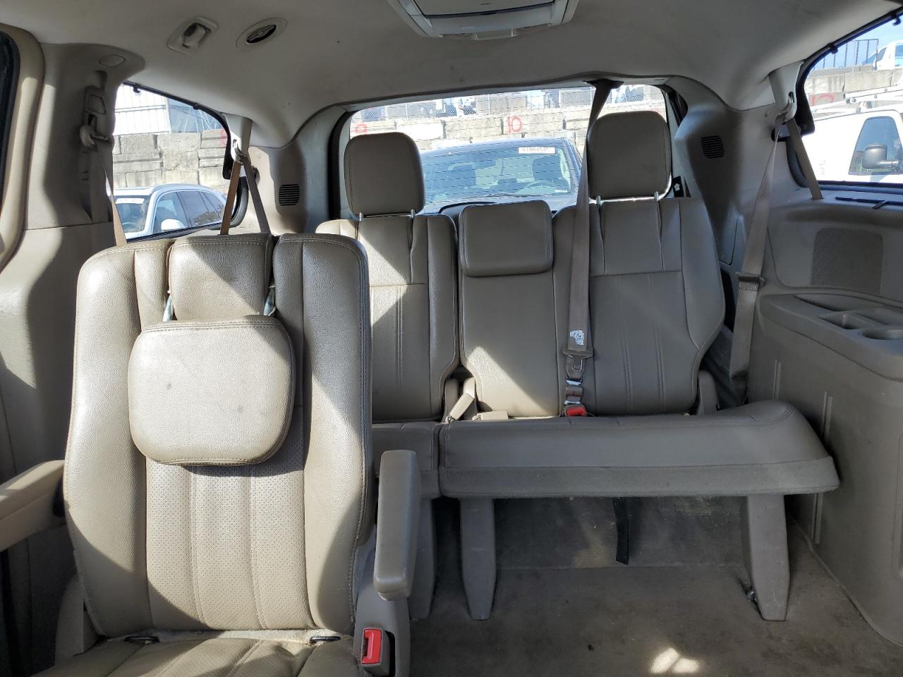 2015 Chrysler Town & Country Touring L VIN: 2C4RC1CG0FR514300 Lot: 92171675