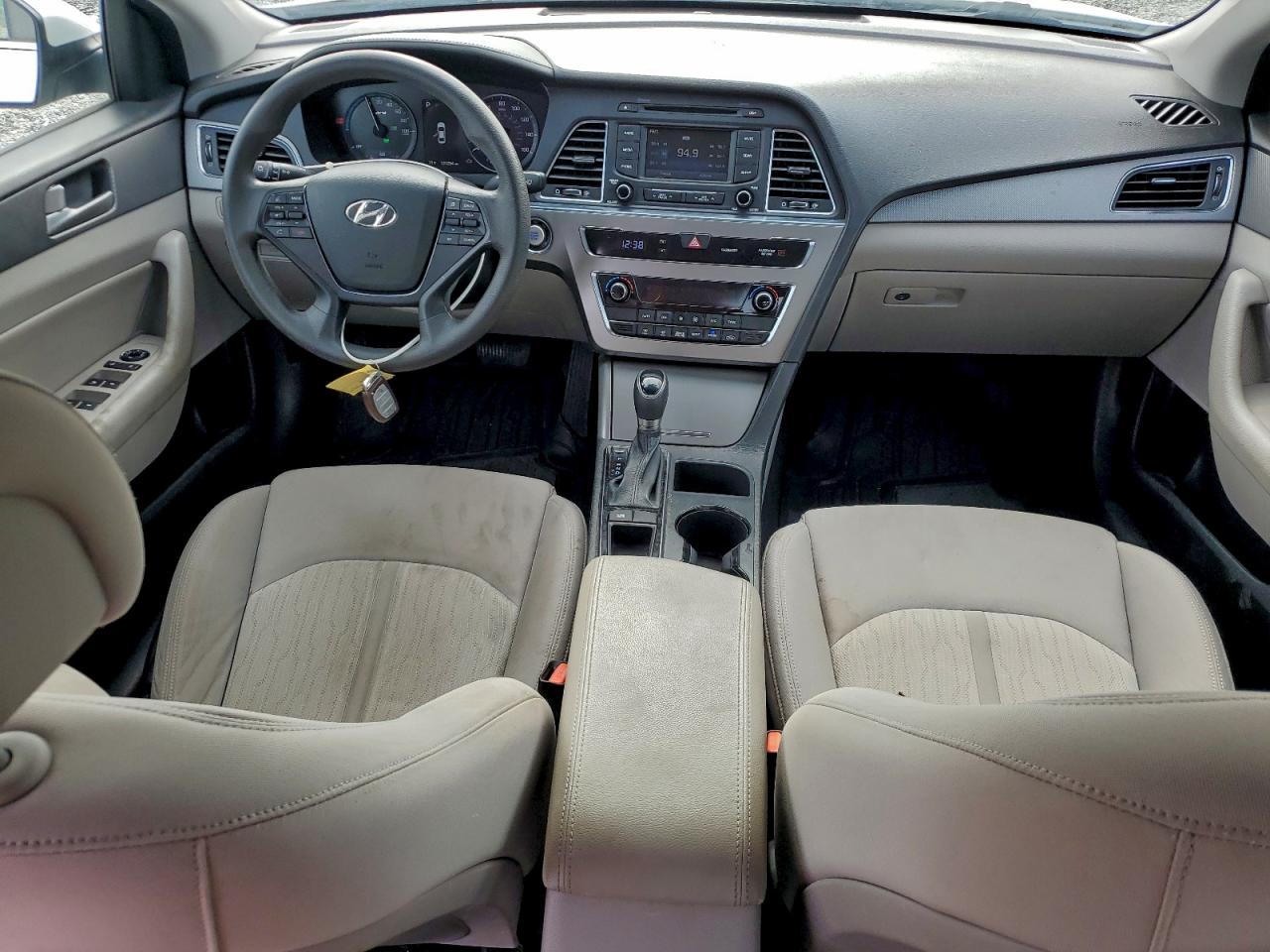 2016 Hyundai Sonata Hybrid VIN: KMHE24L16GA012777 Lot: 94212375