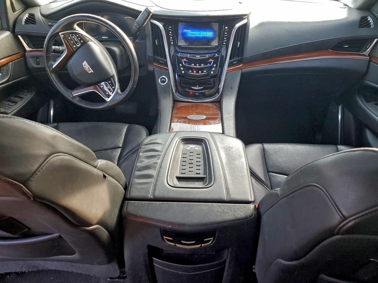 2017 Cadillac Escalade Luxury VIN: 1GYS4BKJ7HR347597 Lot: 93640345