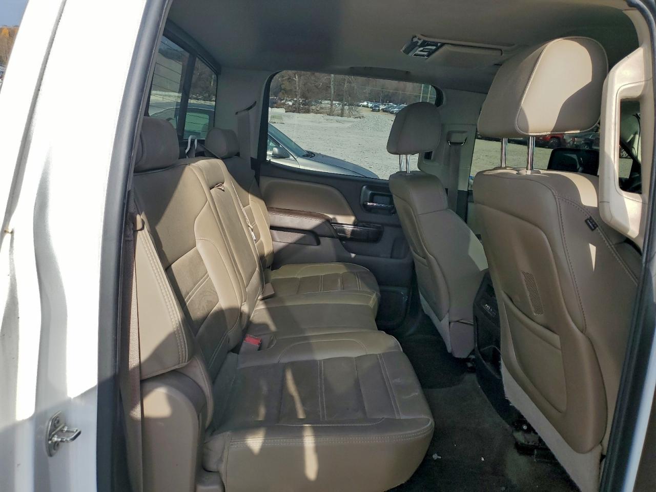 2015 GMC Sierra K2500 Denali VIN: 1GT120E83FF602605 Lot: 93741525