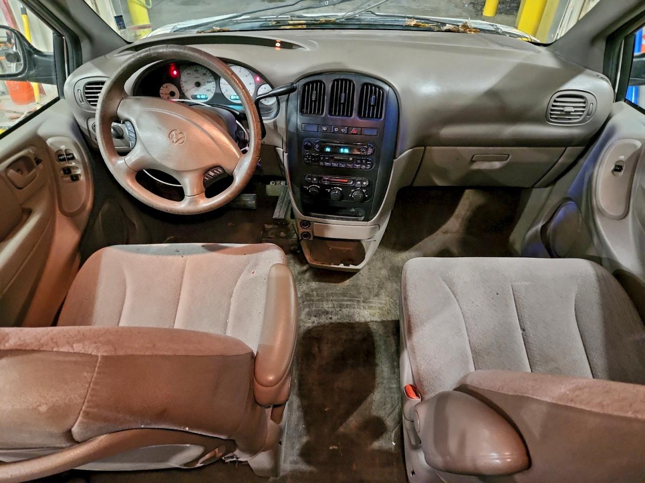 2002 Dodge Grand Caravan Sport VIN: 2B4GP44362R626664 Lot: 93962935