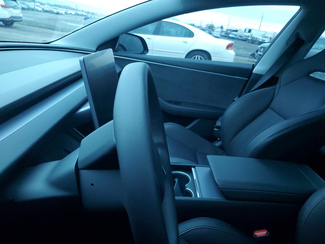 2024 Tesla Model 3 VIN: 5YJ3E1ET4RF880819 Lot: 93681735