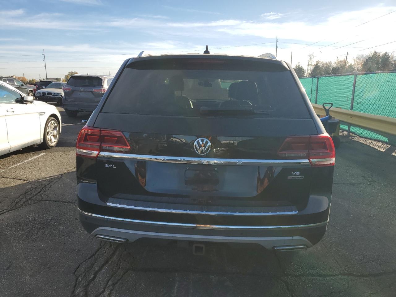 2018 Volkswagen Atlas Sel VIN: 1V2MR2CA2JC566196 Lot: 92085705