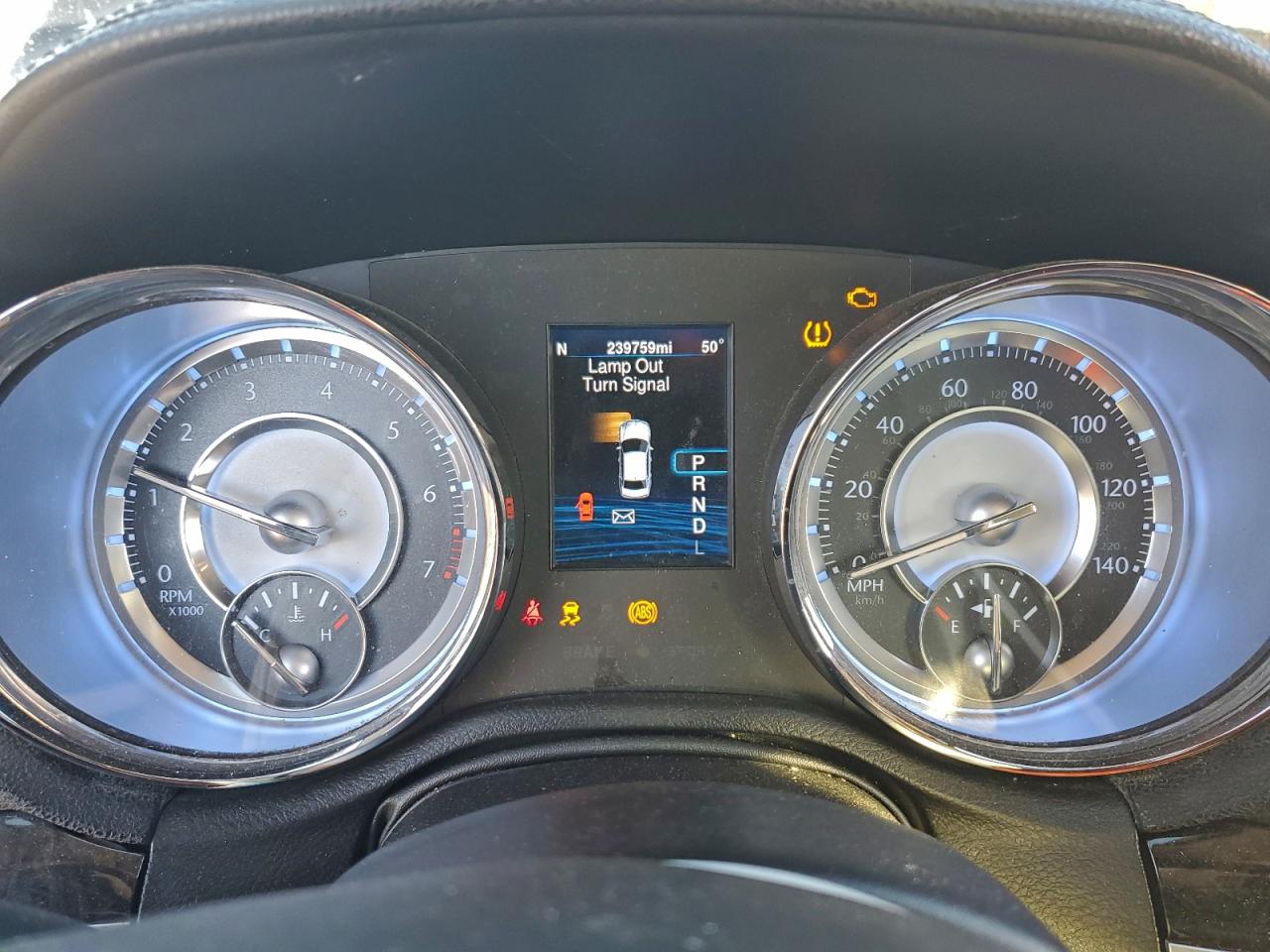 2013 Chrysler 300 VIN: 2C3CCAAG1DH589992 Lot: 94766935