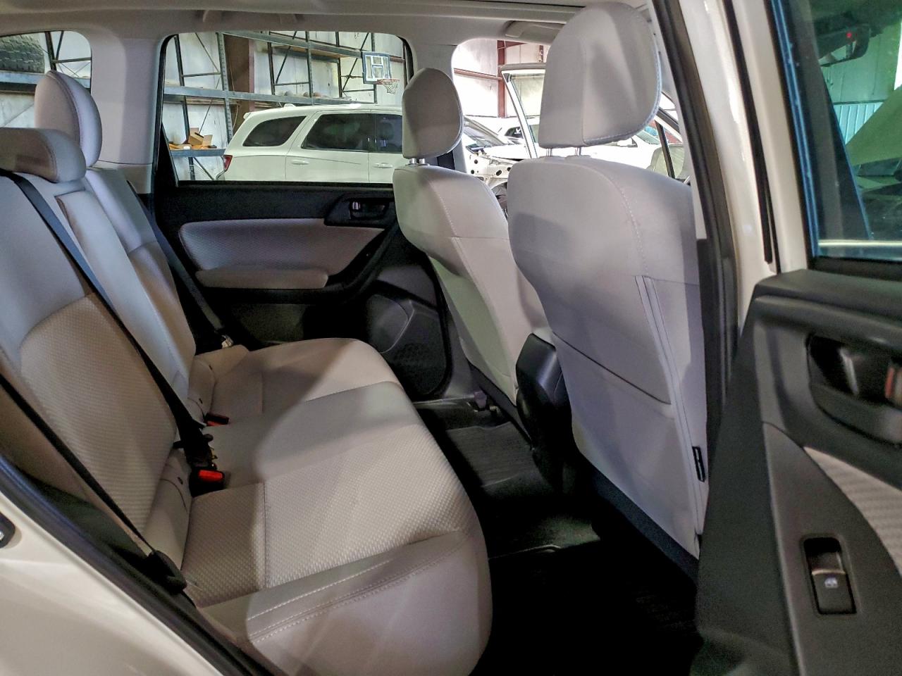 2018 Subaru Forester 2.5I Premium VIN: JF2SJAEC2JH505671 Lot: 93883675