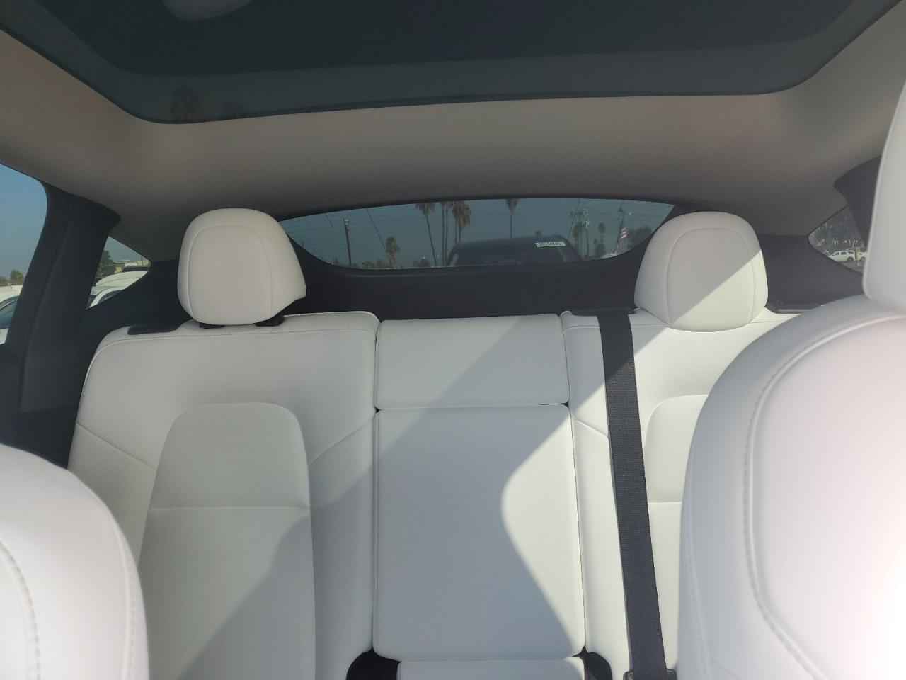 2023 Tesla Model Y VIN: 7SAYGDEE3PF804074 Lot: 90860945