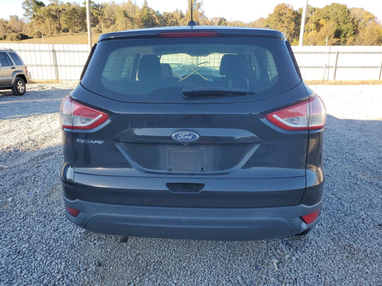 2015 Ford Escape S VIN: 1FMCU0F7XFUC00905 Lot: 92135575