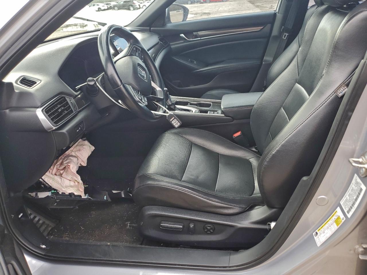 2018 Honda Accord Sport VIN: 1HGCV1F37JA097300 Lot: 94168065