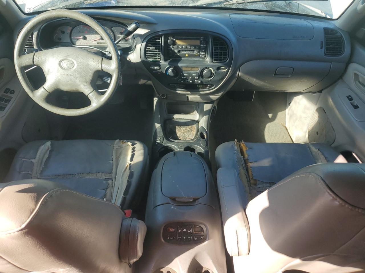 2002 Toyota Sequoia Sr5 VIN: 5TDZT34A82S104979 Lot: 92793865