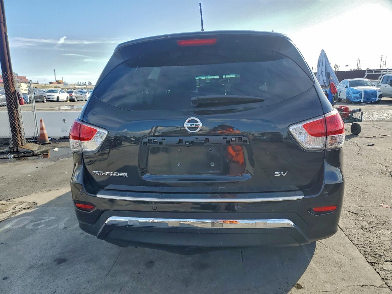 2015 Nissan Pathfinder S VIN: 5N1AR2MN4FC675395 Lot: 94116205