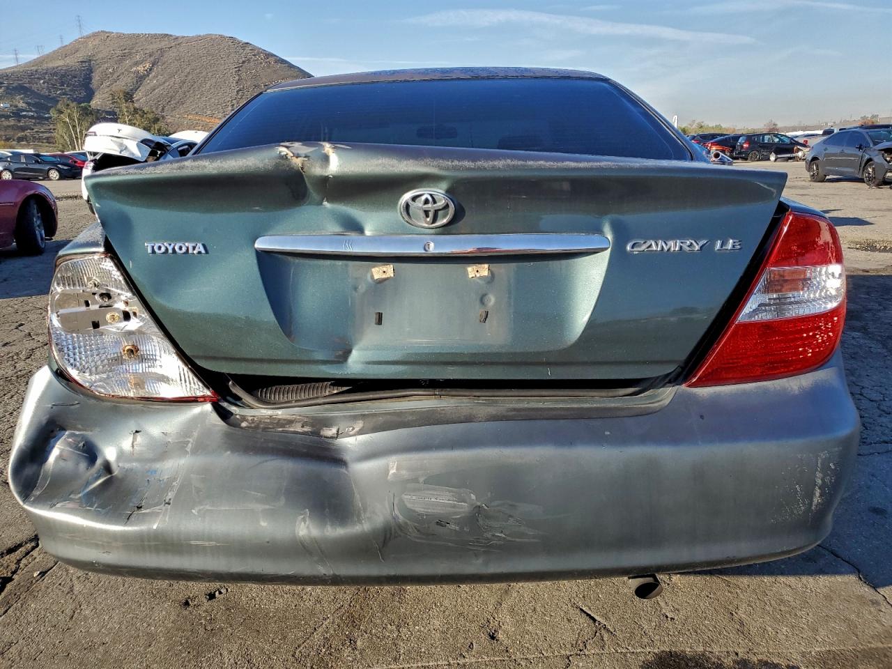 2004 Toyota Camry Le VIN: 4T1BE32KX4U373843 Lot: 94036595