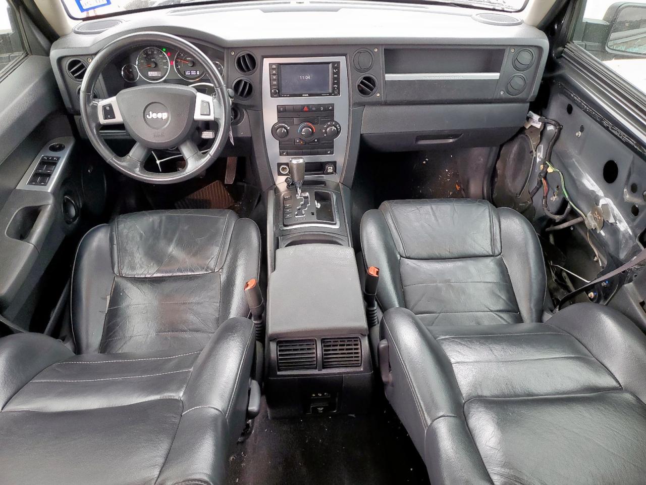 2008 Jeep Commander Sport VIN: 1J8HG48K78C203711 Lot: 93274305