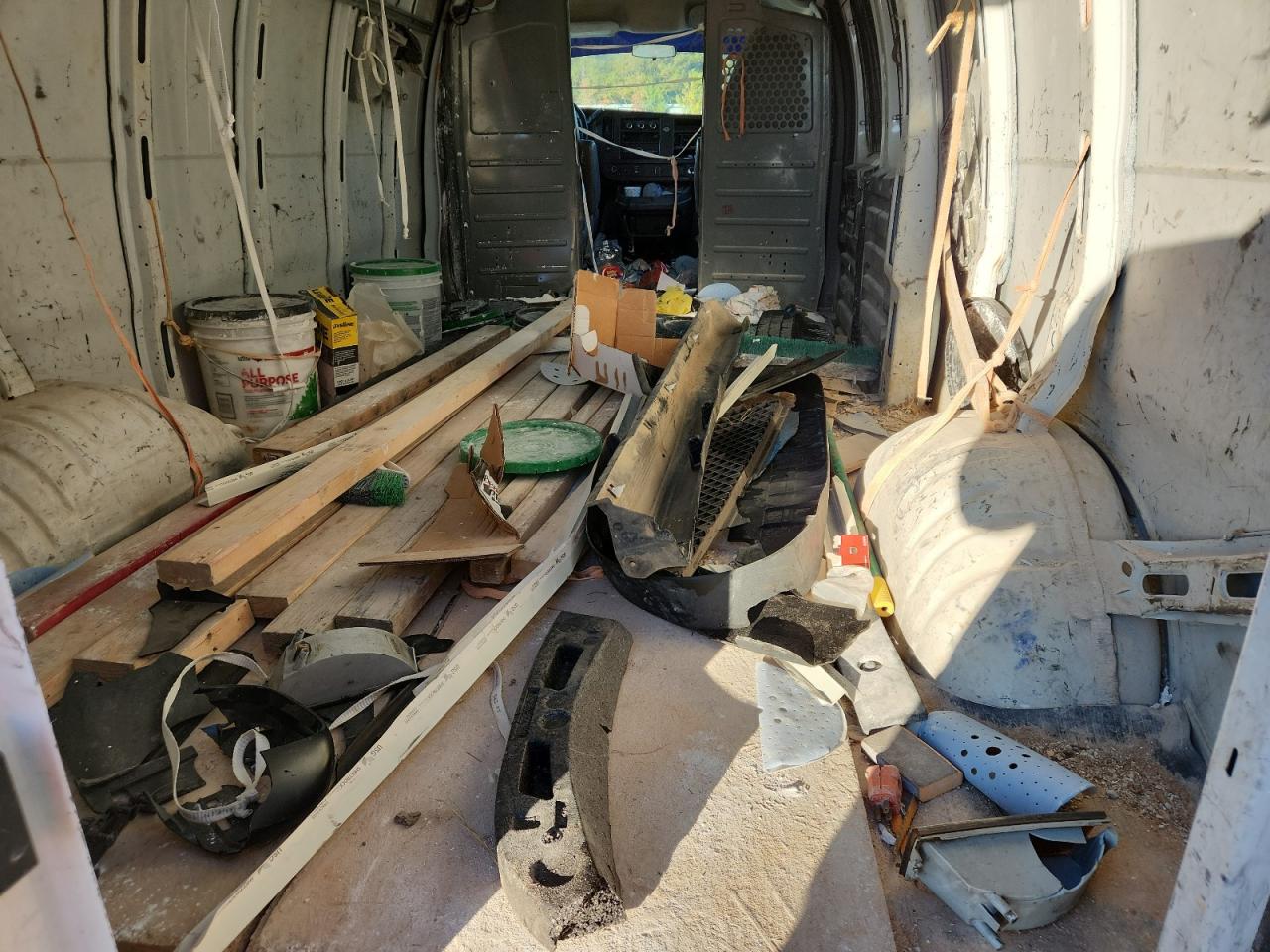 2015 Chevrolet Express G2500 VIN: 1GCWGGCF4F1263870 Lot: 91446395