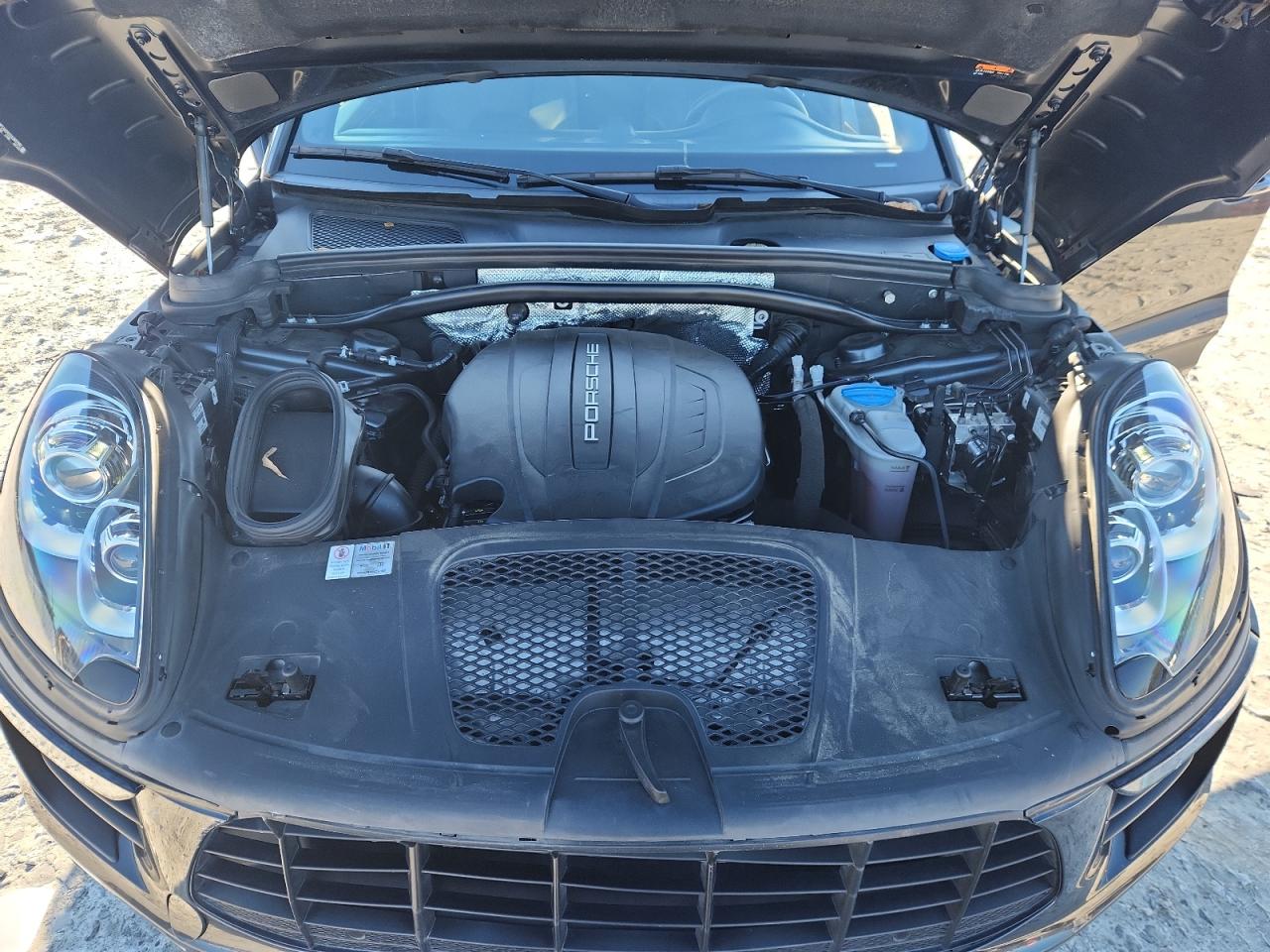 2018 Porsche Macan VIN: WP1AA2A53JLB02981 Lot: 90021205