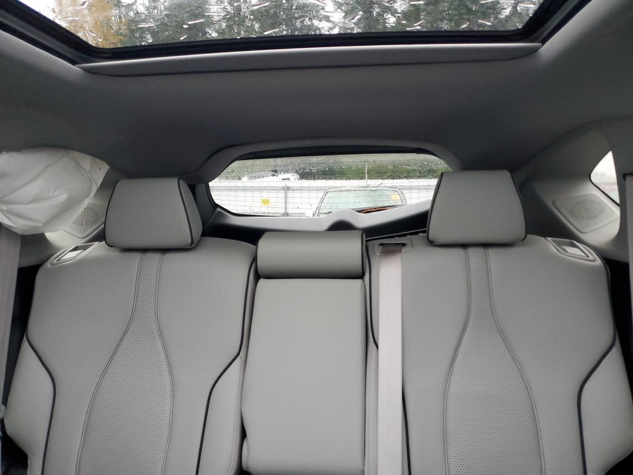 Фото: 5J8TC2H70KL035299