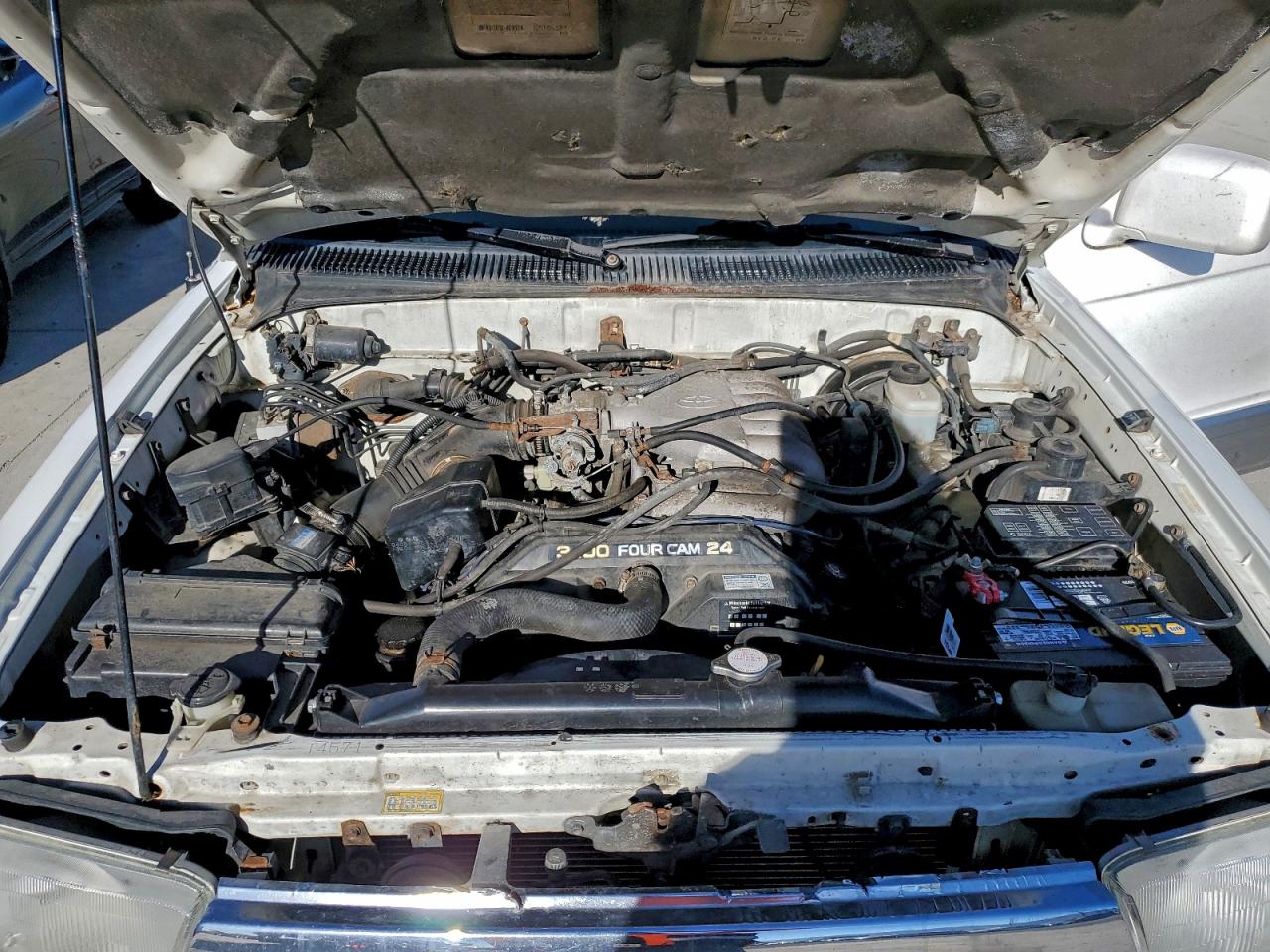 1996 Toyota 4Runner Limited VIN: JT3HN87R7T0018768 Lot: 94670475