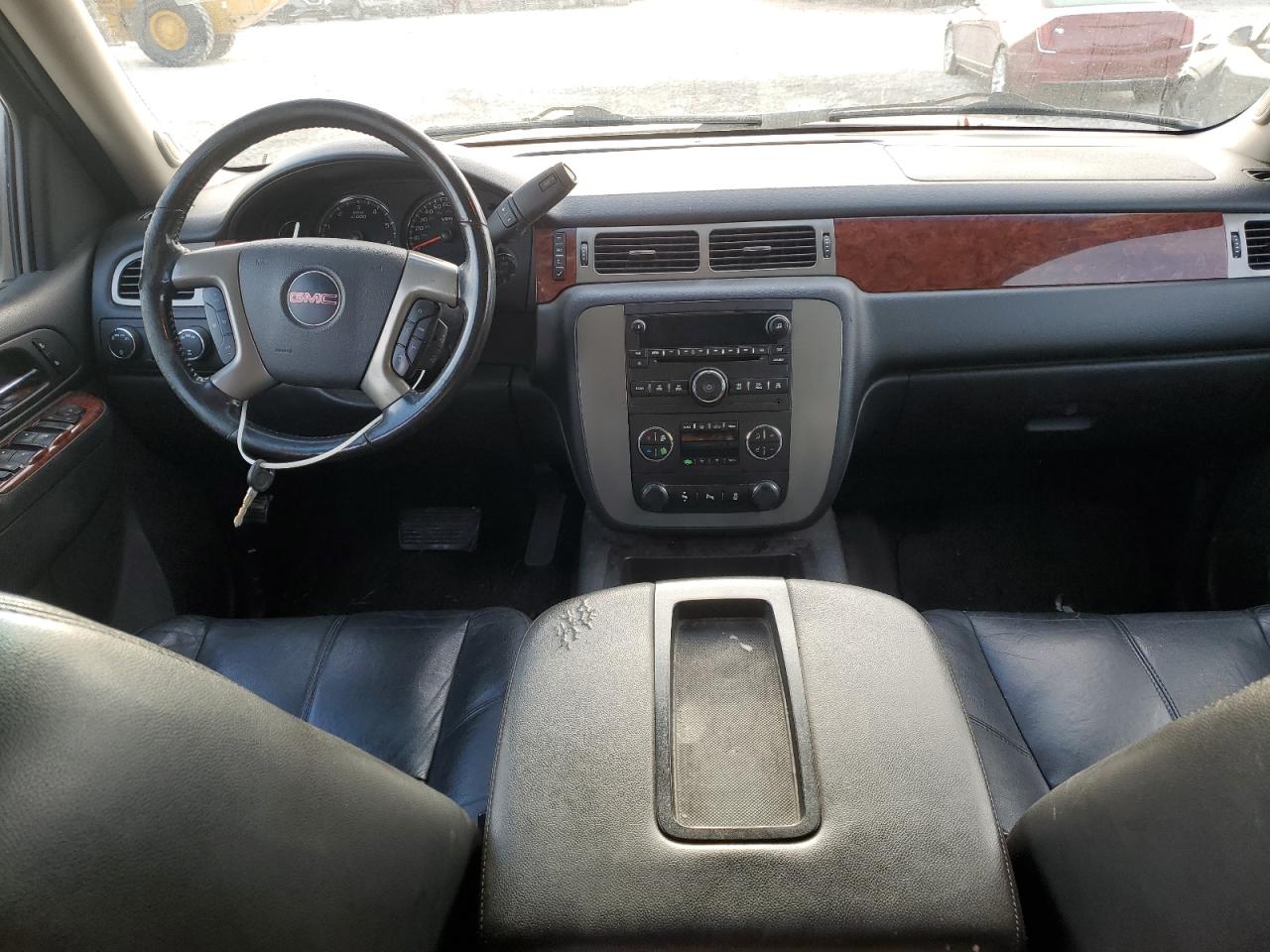 2014 GMC Yukon Xl K1500 Slt VIN: 1GKS2KE72ER118823 Lot: 92524165