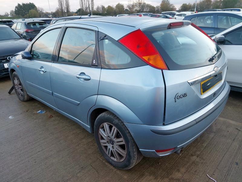 2004 FORD FOCUS 2.0 GHIA 5DR AUTO