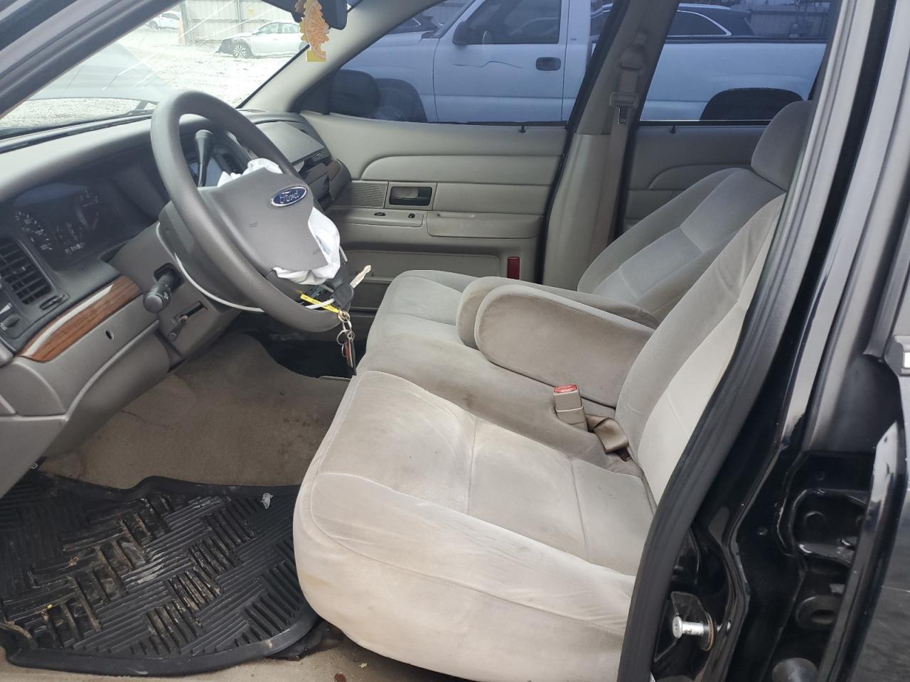 2008 Ford Crown Victoria Lx VIN: 2FAFP74V78X128940 Lot: 92911055