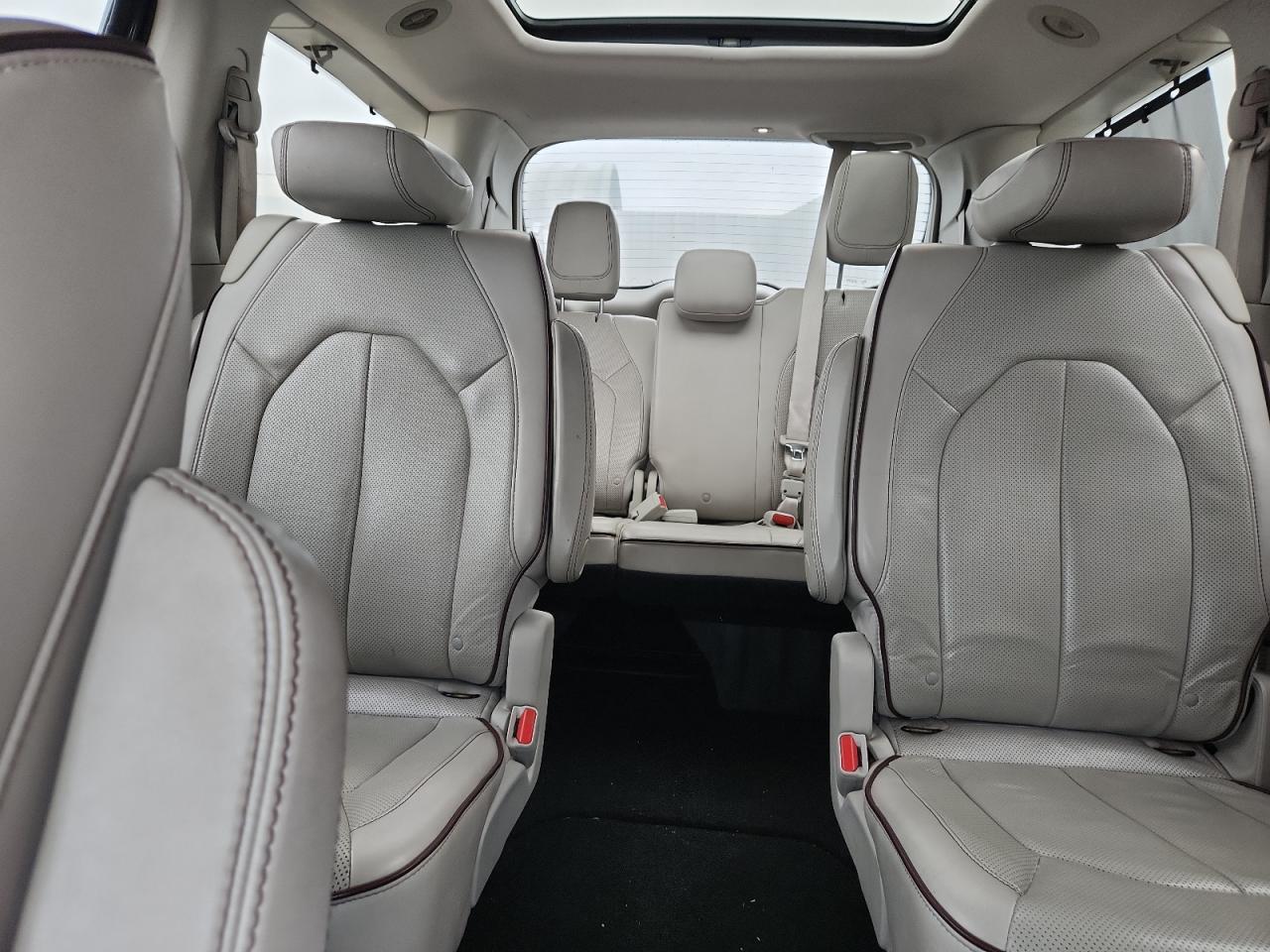 2017 Chrysler Pacifica Limited VIN: 2C4RC1GG3HR544632 Lot: 93727595