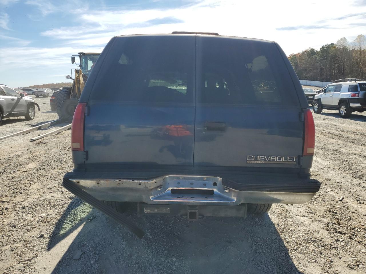 1999 Chevrolet Suburban K1500 VIN: 1GNFK16R7XJ371572 Lot: 92883985