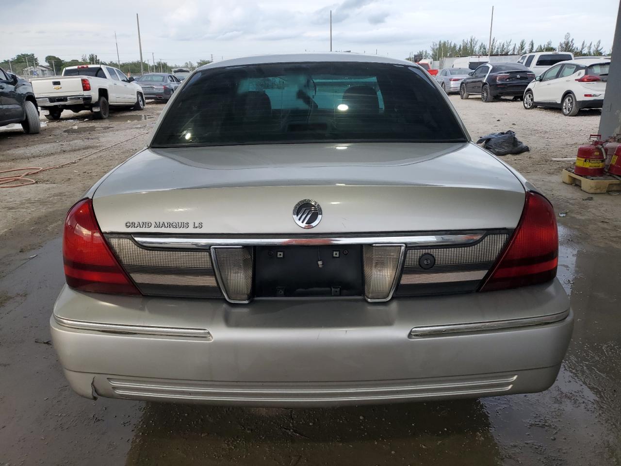 2009 Mercury Grand Marquis Ls VIN: 2MEHM75V19X619725 Lot: 92015375