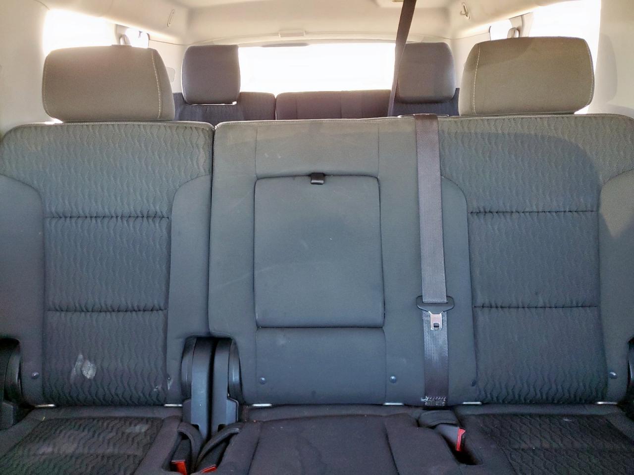 2016 GMC Yukon Xl C1500 Sle VIN: 1GKS1FKC9GR185014 Lot: 92979485