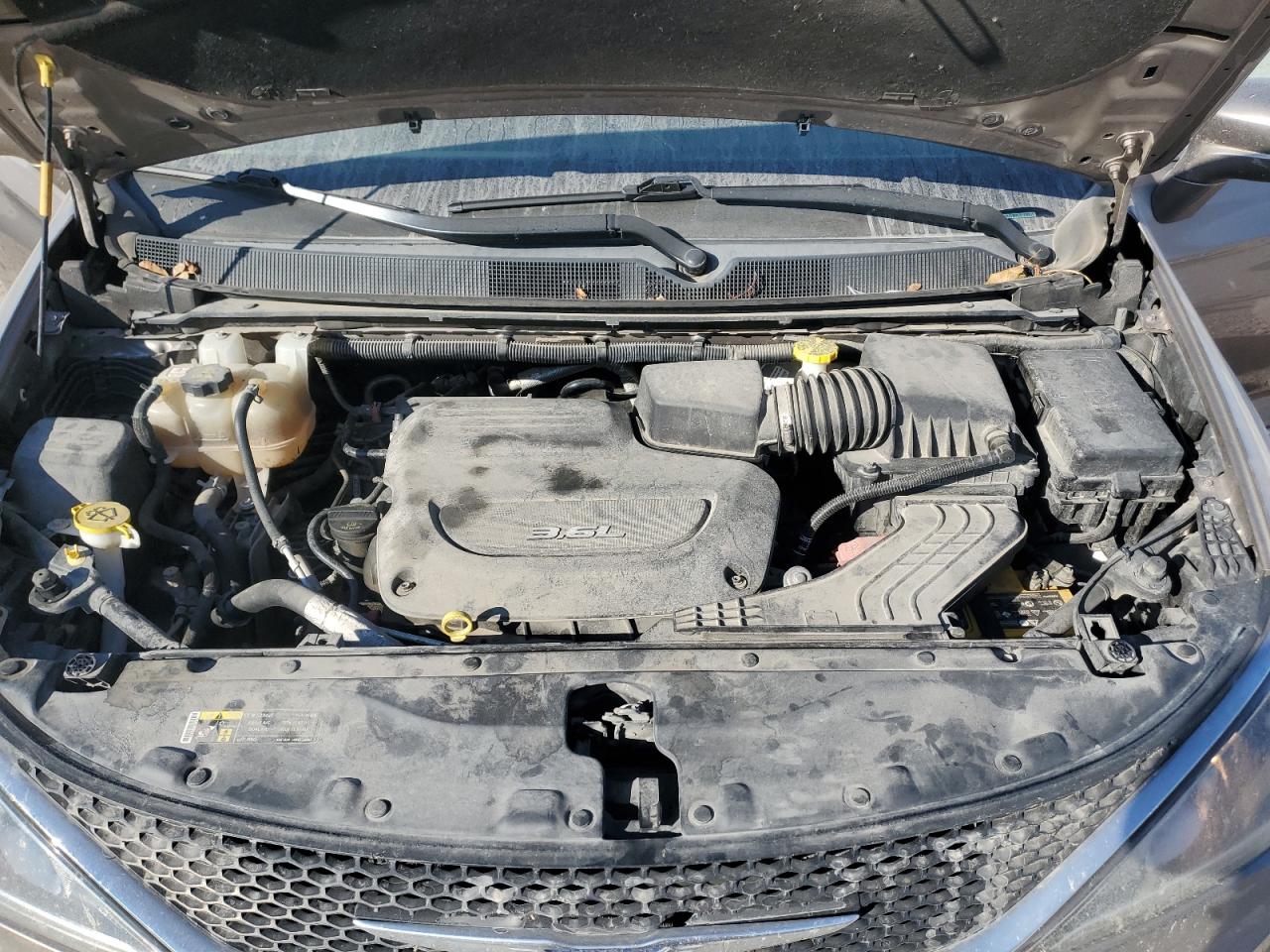 2017 Chrysler Pacifica Touring L VIN: 2C4RC1BGXHR534798 Lot: 90858495