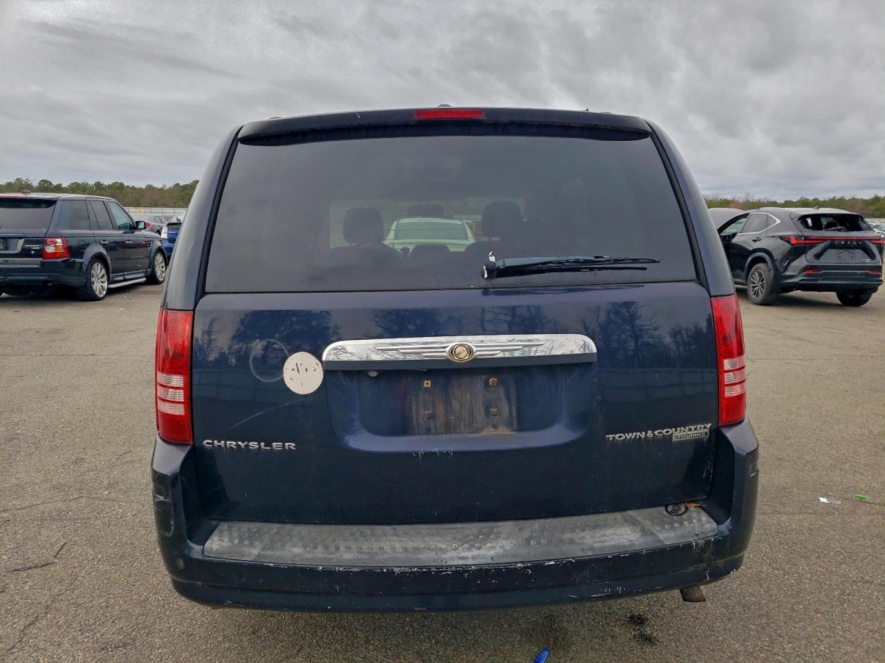 2011 Chrysler Town & Country Touring Plus VIN: 2A4RR8D16AR423939 Lot: 94296485