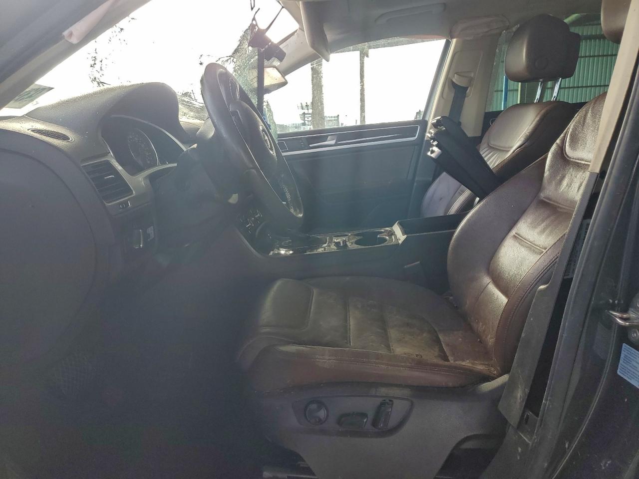 2013 Volkswagen Touareg V6 Tdi VIN: WVGEP9BP1DD007162 Lot: 93971275