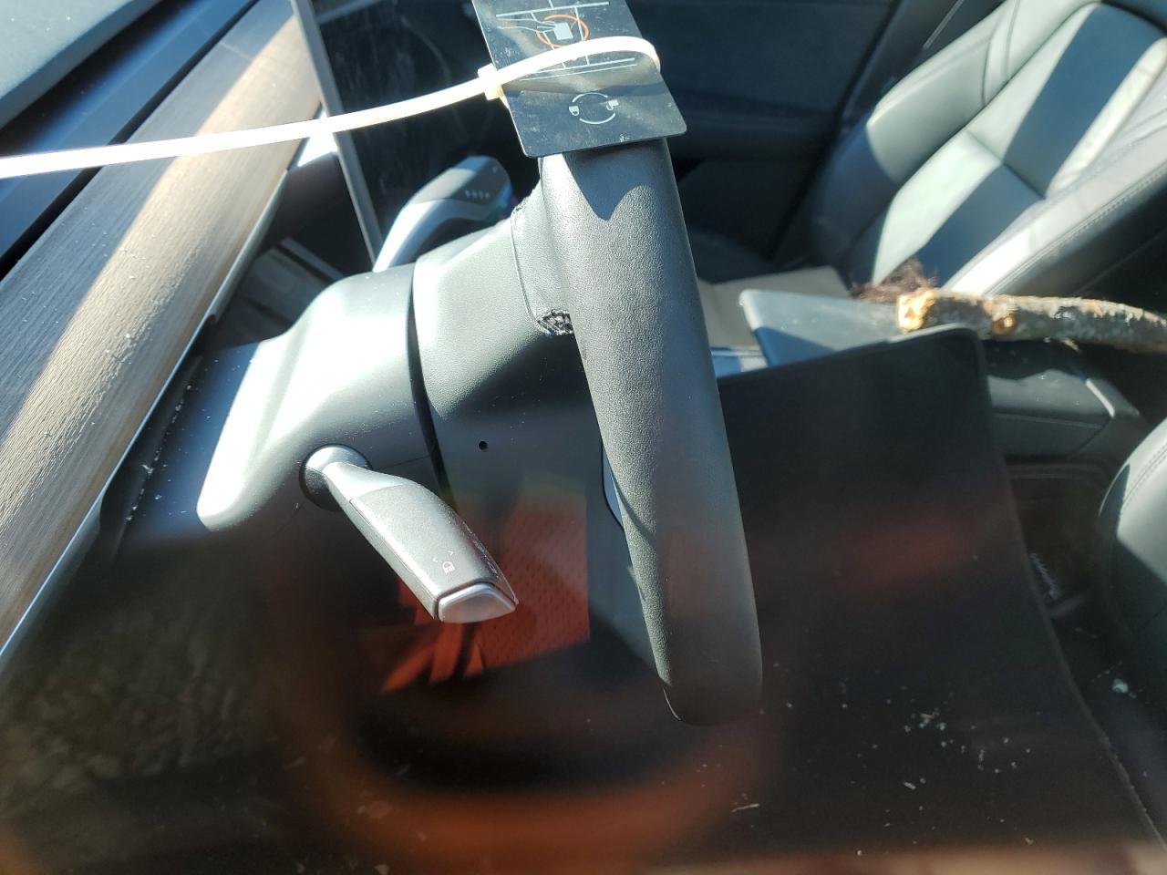 2024 Tesla Model Y VIN: 7SAYGDEE3RA326805 Lot: 91969575