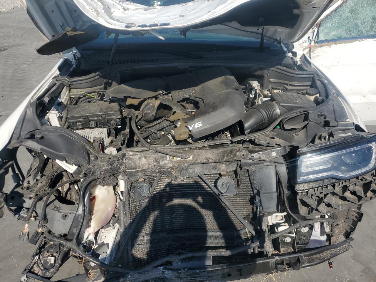 2015 Jeep Grand Cherokee Overland VIN: 1C4RJFCG5FC213209 Lot: 92567845