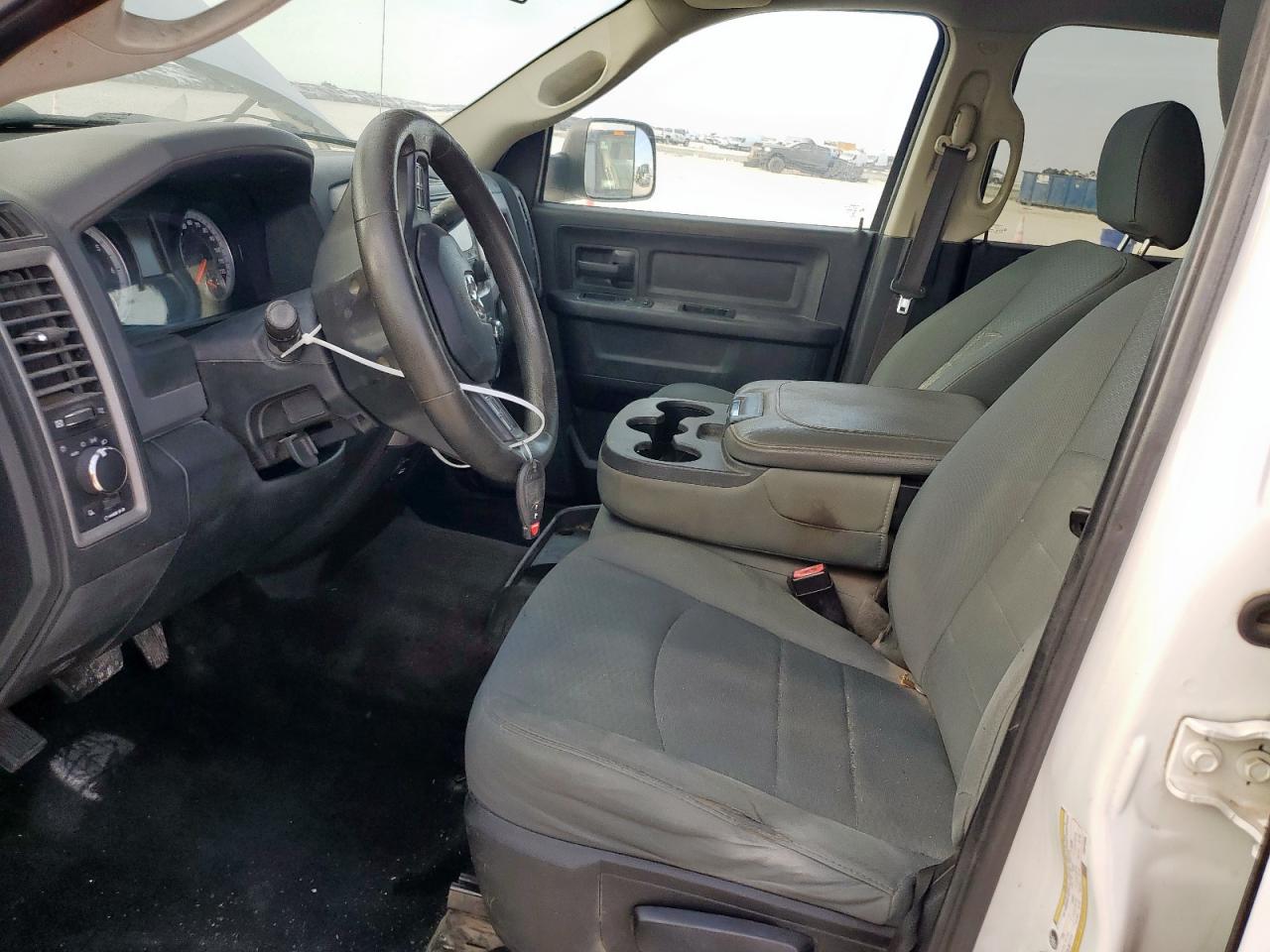 2015 Ram 2500 St VIN: 3C6UR4HJ3FG672335 Lot: 93345375