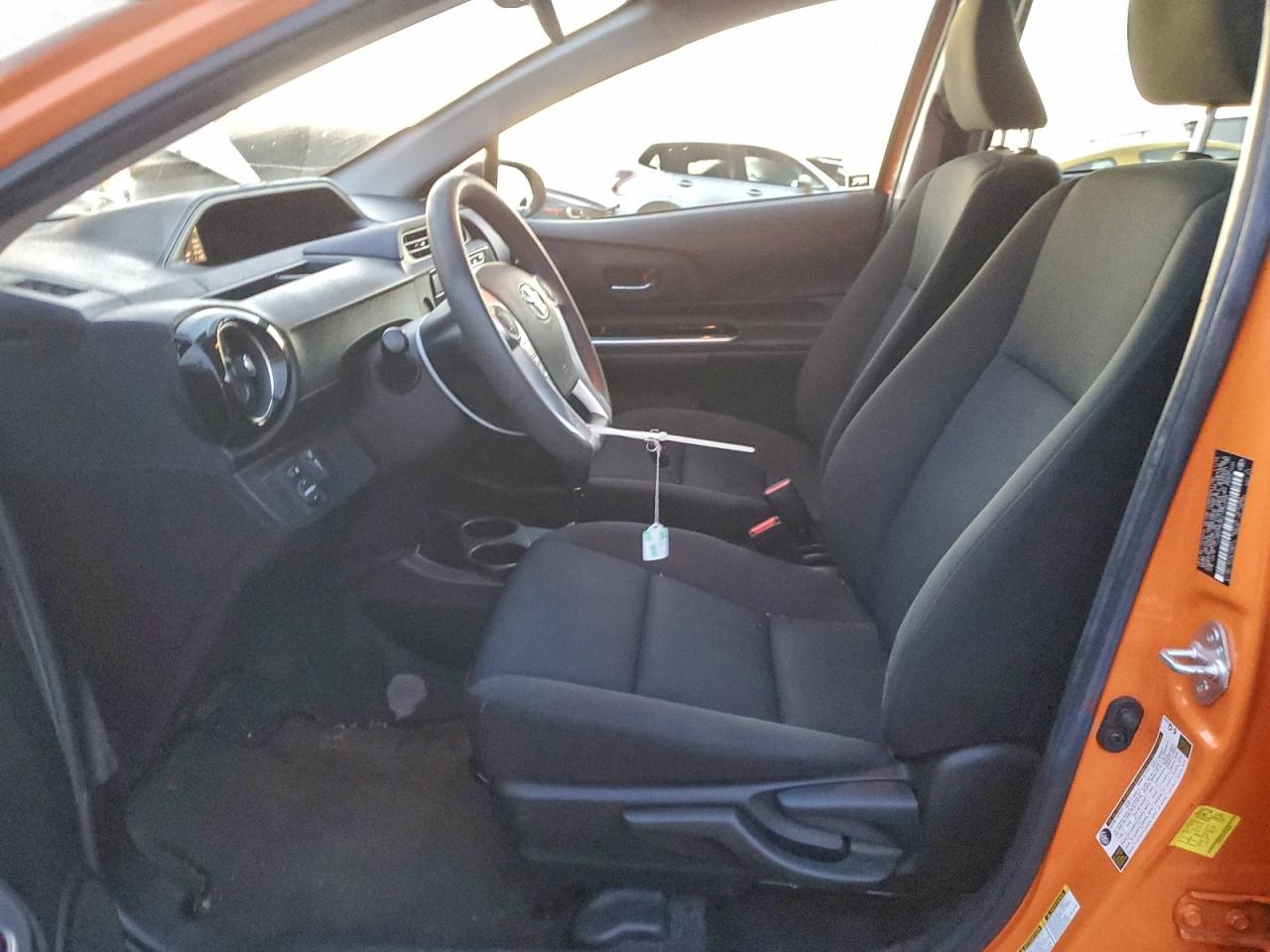 2016 Toyota Prius C VIN: JTDKDTB3XG1590248 Lot: 94725675