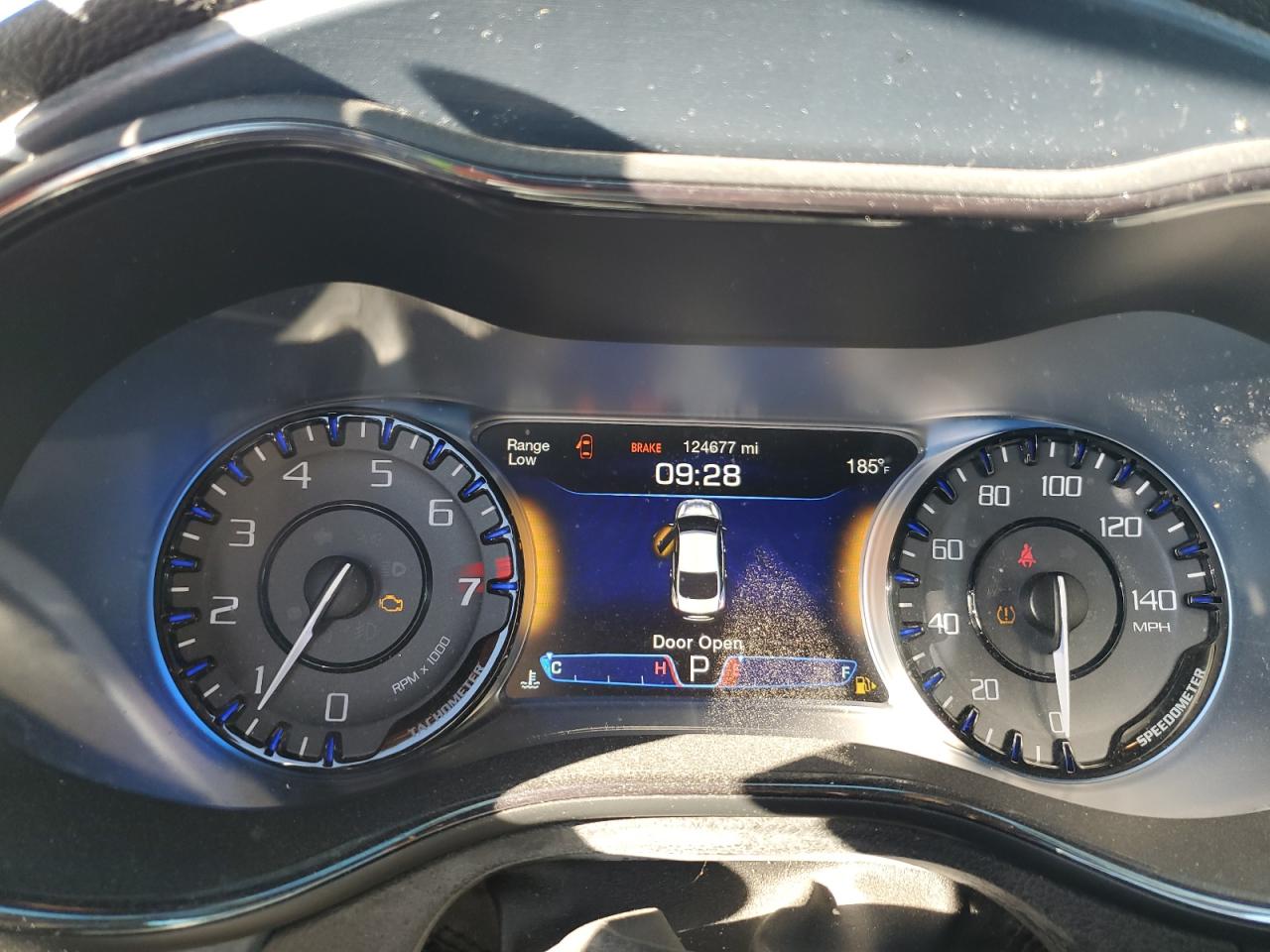 2015 Chrysler 200 S VIN: 1C3CCCDG9FN618544 Lot: 92892685