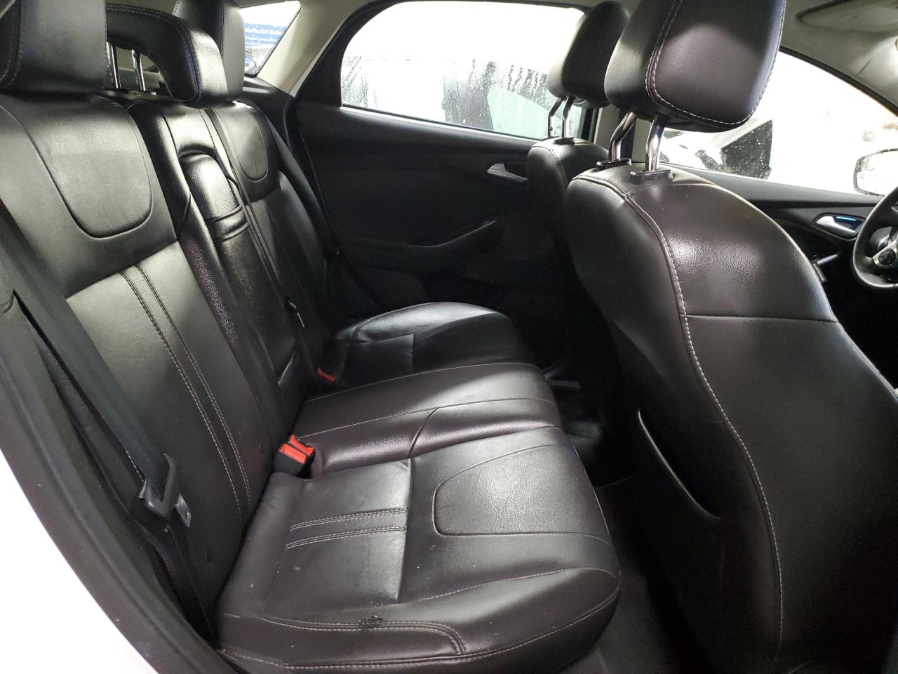 2012 Ford Focus Titanium VIN: 1FAHP3N22CL328328 Lot: 93297565