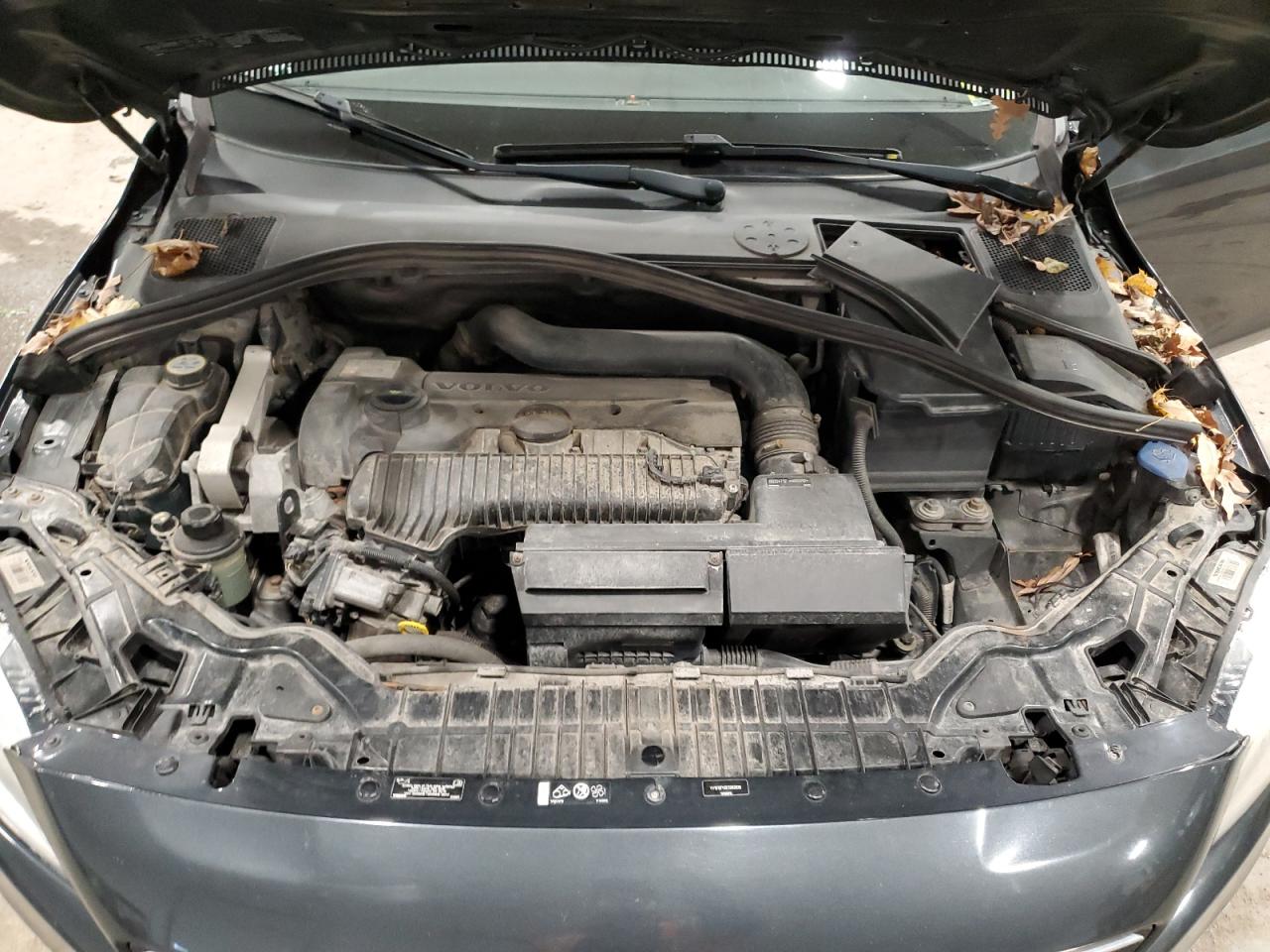 2014 Volvo S60 T5 VIN: YV1612FH0E2282839 Lot: 92644775